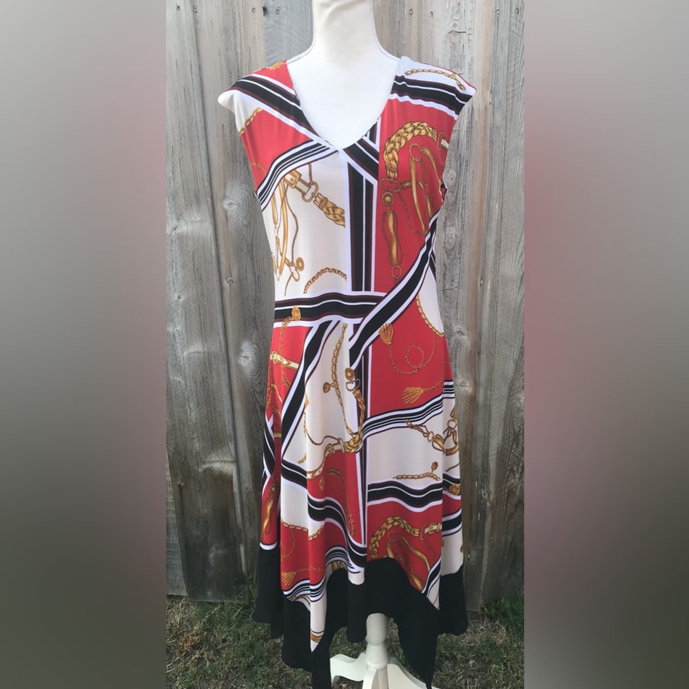 Luxology Dress Chain Pattern Design